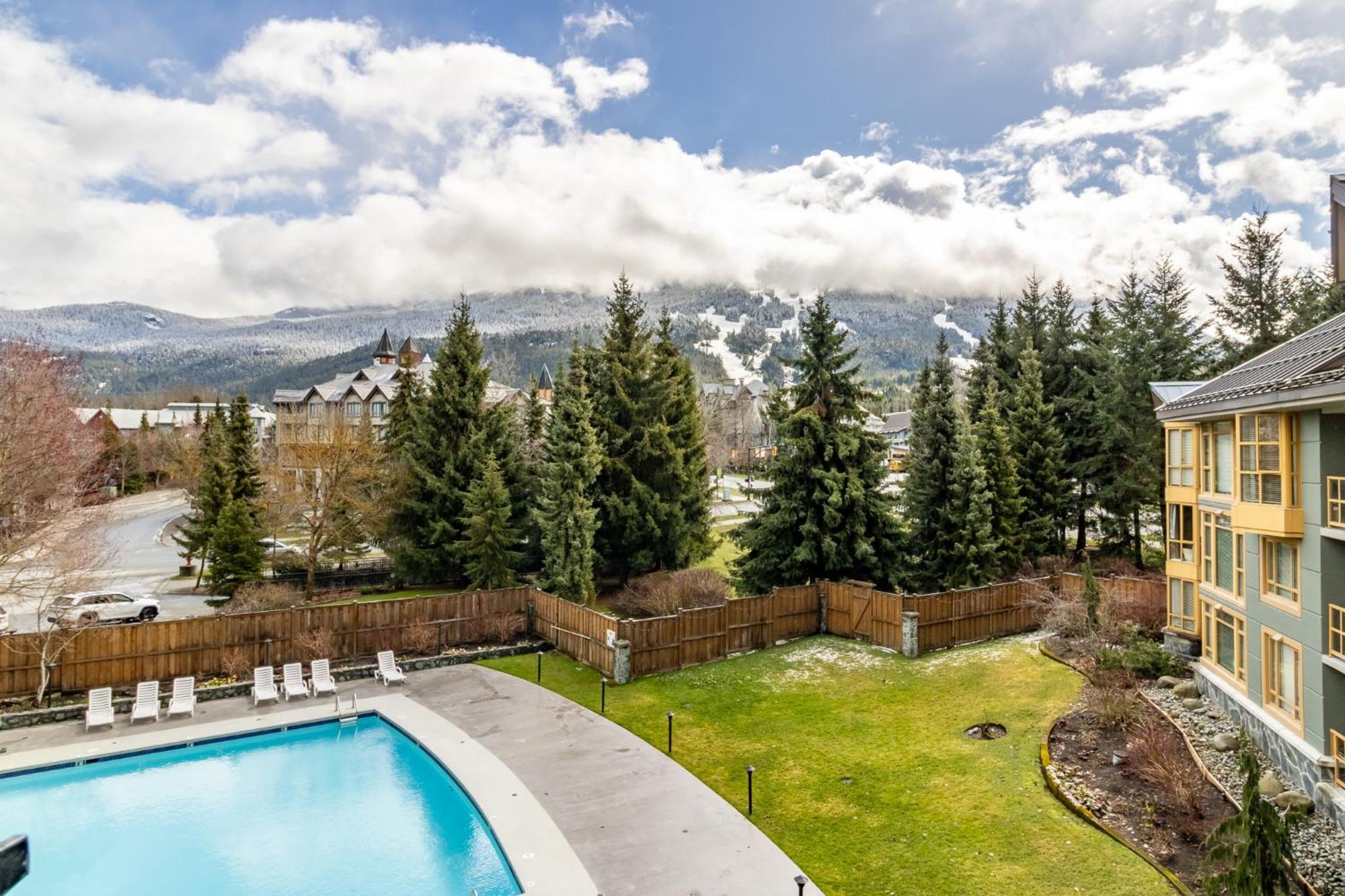 Cascade By Elevate Vacations Apartment Whistler Exterior photo